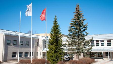 Yhteystiedot ja toimipisteet | Omnia